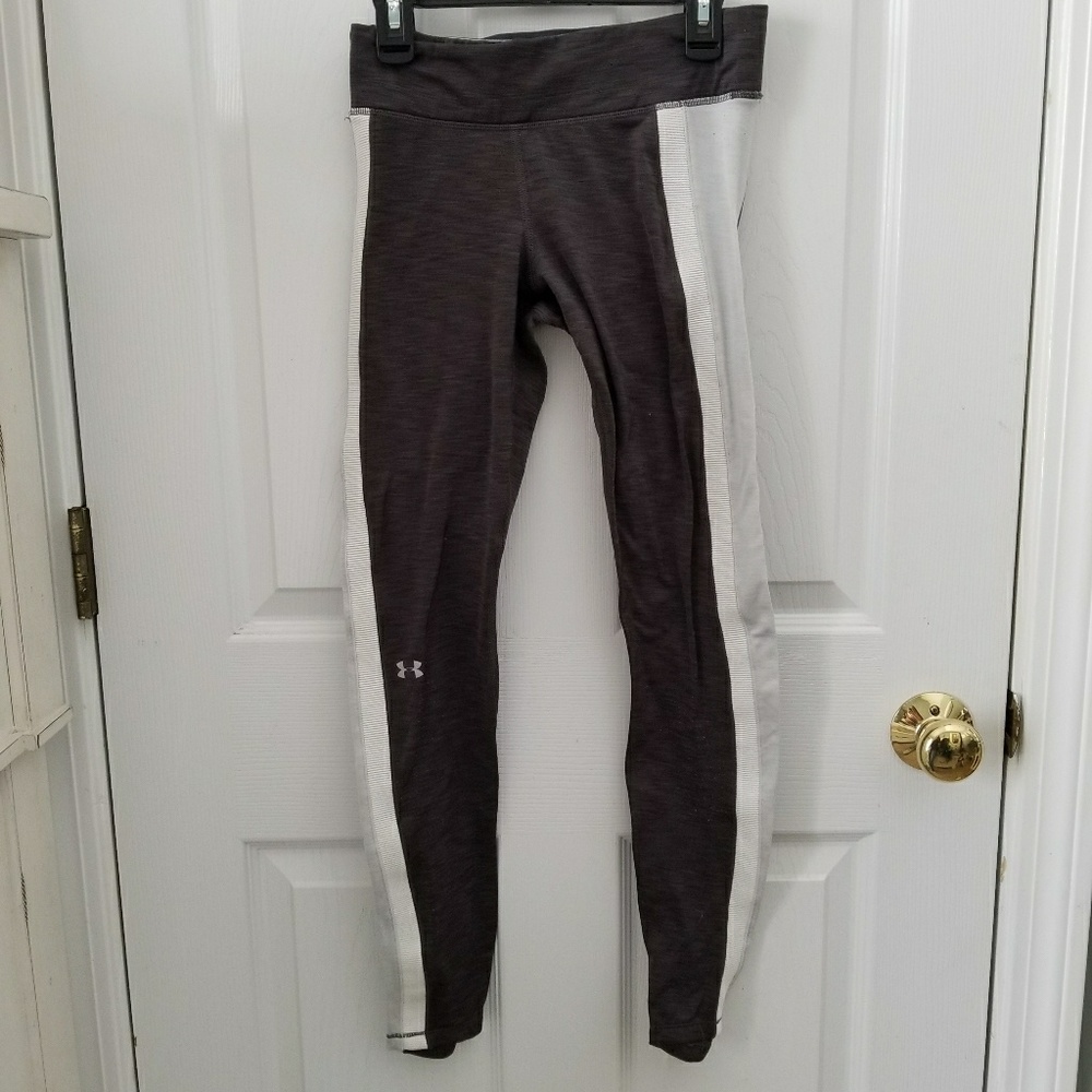 Active, warm leggings with pocket